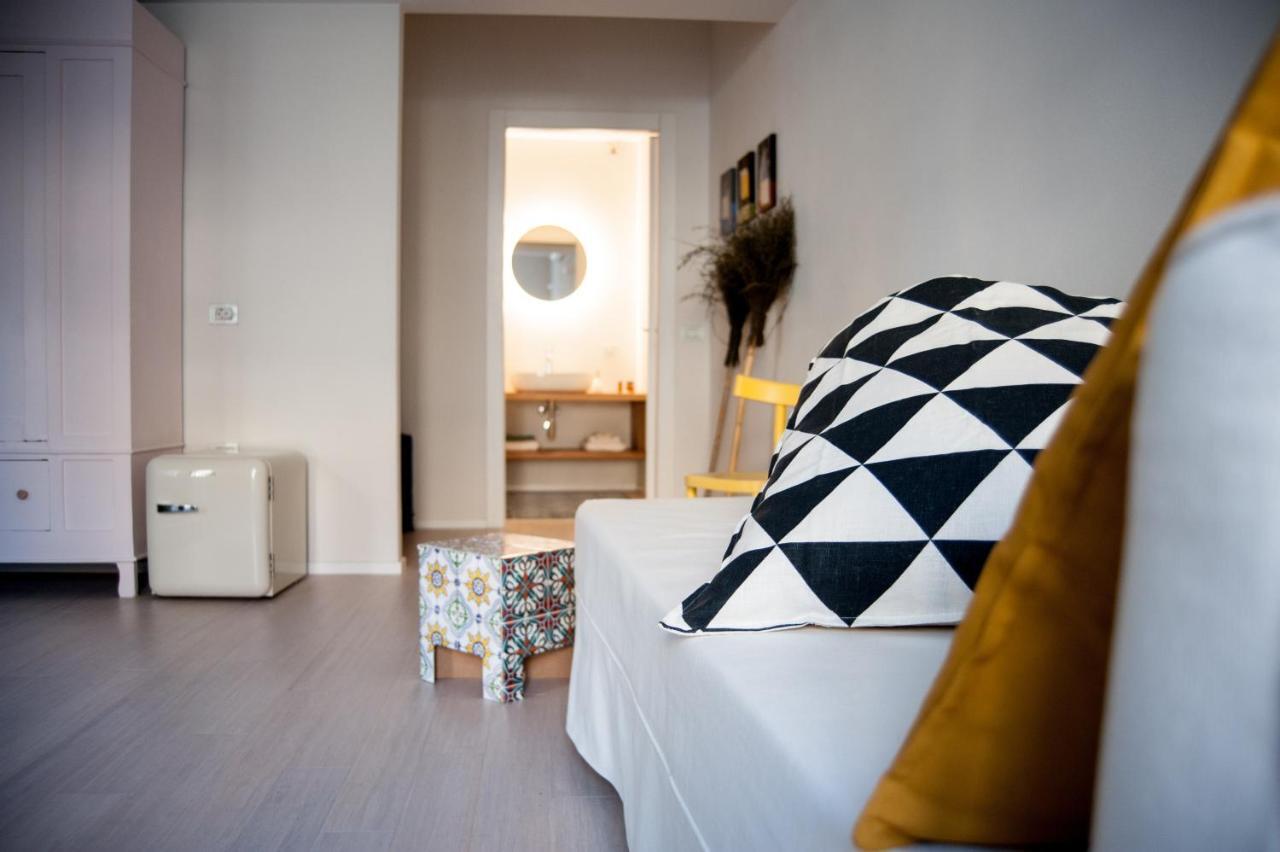 ホテル Casa Minu Santa Chiara カリアリ エクステリア 写真